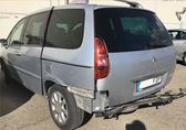 Compra y venta de coches siniestrados.