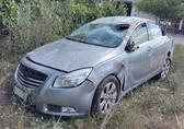 Compra y venta de coches siniestrados.