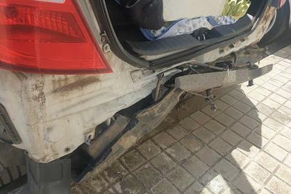Compra y venta de coches rotos.