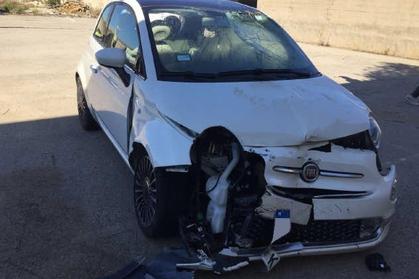 Compra venta de coches roto y accidentados.