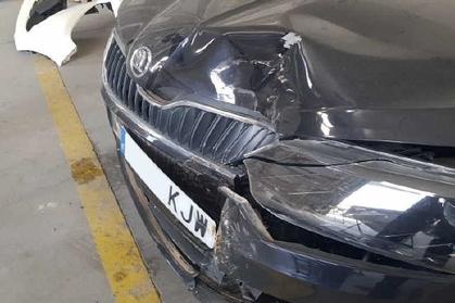 Compra venta de coches roto y accidentados.